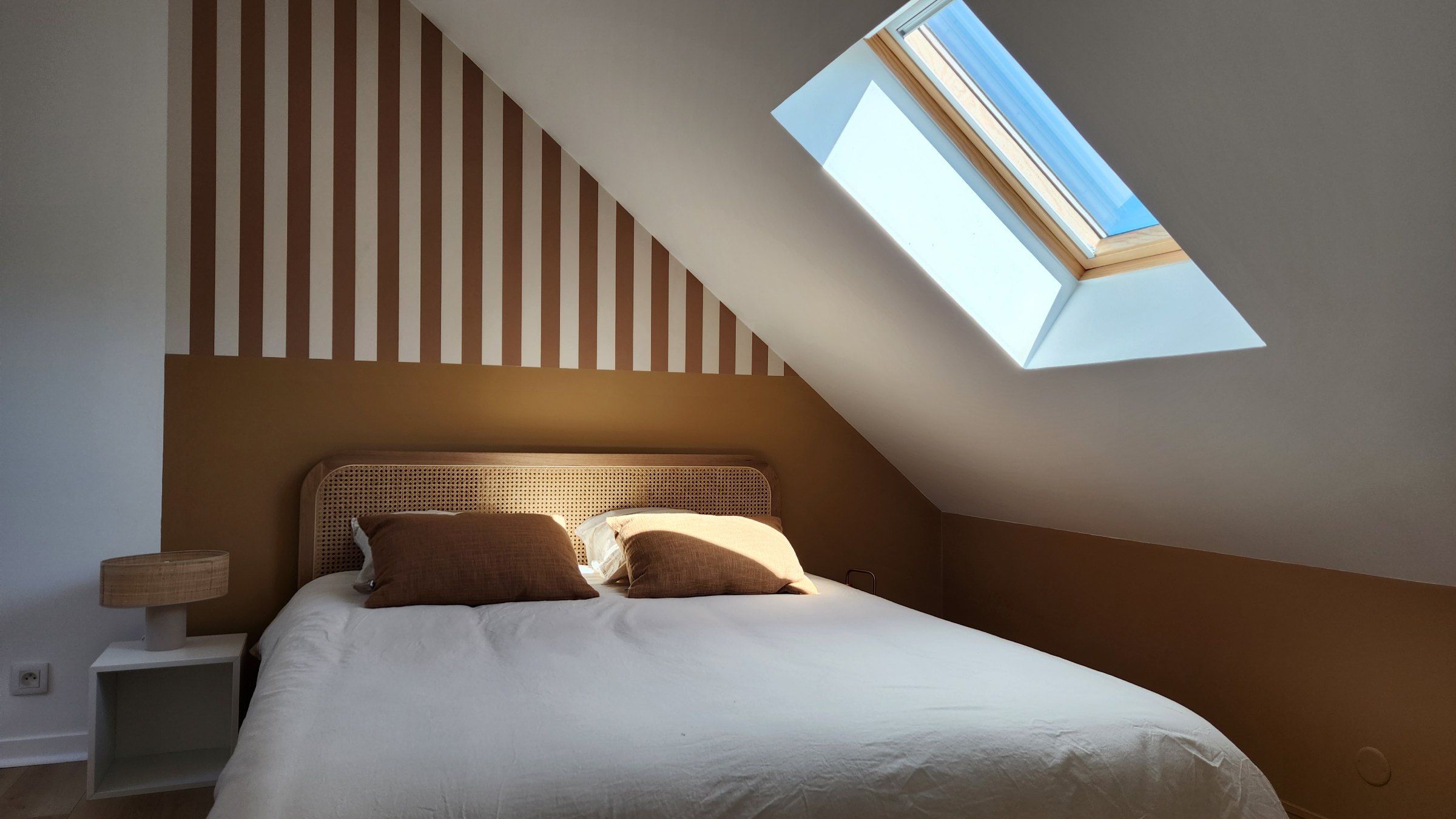 Chambre - maison de pêcheur à Fécamp - Quartier bénédictine — book Atelier M